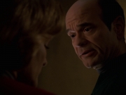 extant_StarTrek_VOY_7x24-RenaissanceMan_2994.jpg