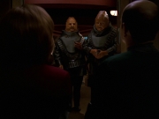 extant_StarTrek_VOY_7x24-RenaissanceMan_3003.jpg