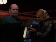 extant_StarTrek_VOY_7x24-RenaissanceMan_3014.jpg