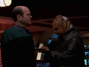 extant_StarTrek_VOY_7x24-RenaissanceMan_3023.jpg