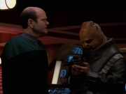 extant_StarTrek_VOY_7x24-RenaissanceMan_3024.jpg