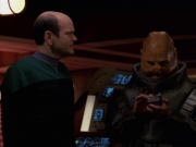 extant_StarTrek_VOY_7x24-RenaissanceMan_3025.jpg