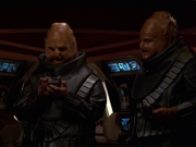 extant_StarTrek_VOY_7x24-RenaissanceMan_3037.jpg
