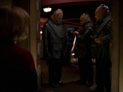extant_StarTrek_VOY_7x24-RenaissanceMan_3044.jpg