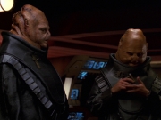 extant_StarTrek_VOY_7x24-RenaissanceMan_3074.jpg