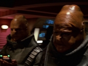 extant_StarTrek_VOY_7x24-RenaissanceMan_3114.jpg