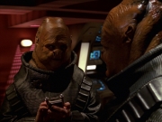extant_StarTrek_VOY_7x24-RenaissanceMan_3124.jpg