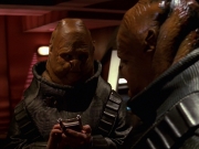 extant_StarTrek_VOY_7x24-RenaissanceMan_3125.jpg