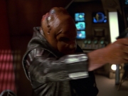 Filename=extant_StarTrek_VOY_7x24-RenaissanceMan_3237.jpg
Filesize=156KiB
Dimensions=1200x900
Date added=Jan 16, 2020 extant_StarTrek_VOY_7x24-RenaissanceMan_3237.jpg