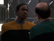 Filename=extant_StarTrek_VOY_7x24-RenaissanceMan_3388.jpg
Filesize=124KiB
Dimensions=1200x900
Date added=Jan 16, 2020 extant_StarTrek_VOY_7x24-RenaissanceMan_3388.jpg