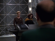 Filename=extant_StarTrek_VOY_7x24-RenaissanceMan_3410.jpg
Filesize=171KiB
Dimensions=1200x900
Date added=Jan 16, 2020 extant_StarTrek_VOY_7x24-RenaissanceMan_3410.jpg