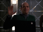 Filename=extant_StarTrek_VOY_7x24-RenaissanceMan_3450.jpg
Filesize=130KiB
Dimensions=1200x900
Date added=Jan 16, 2020 extant_StarTrek_VOY_7x24-RenaissanceMan_3450.jpg