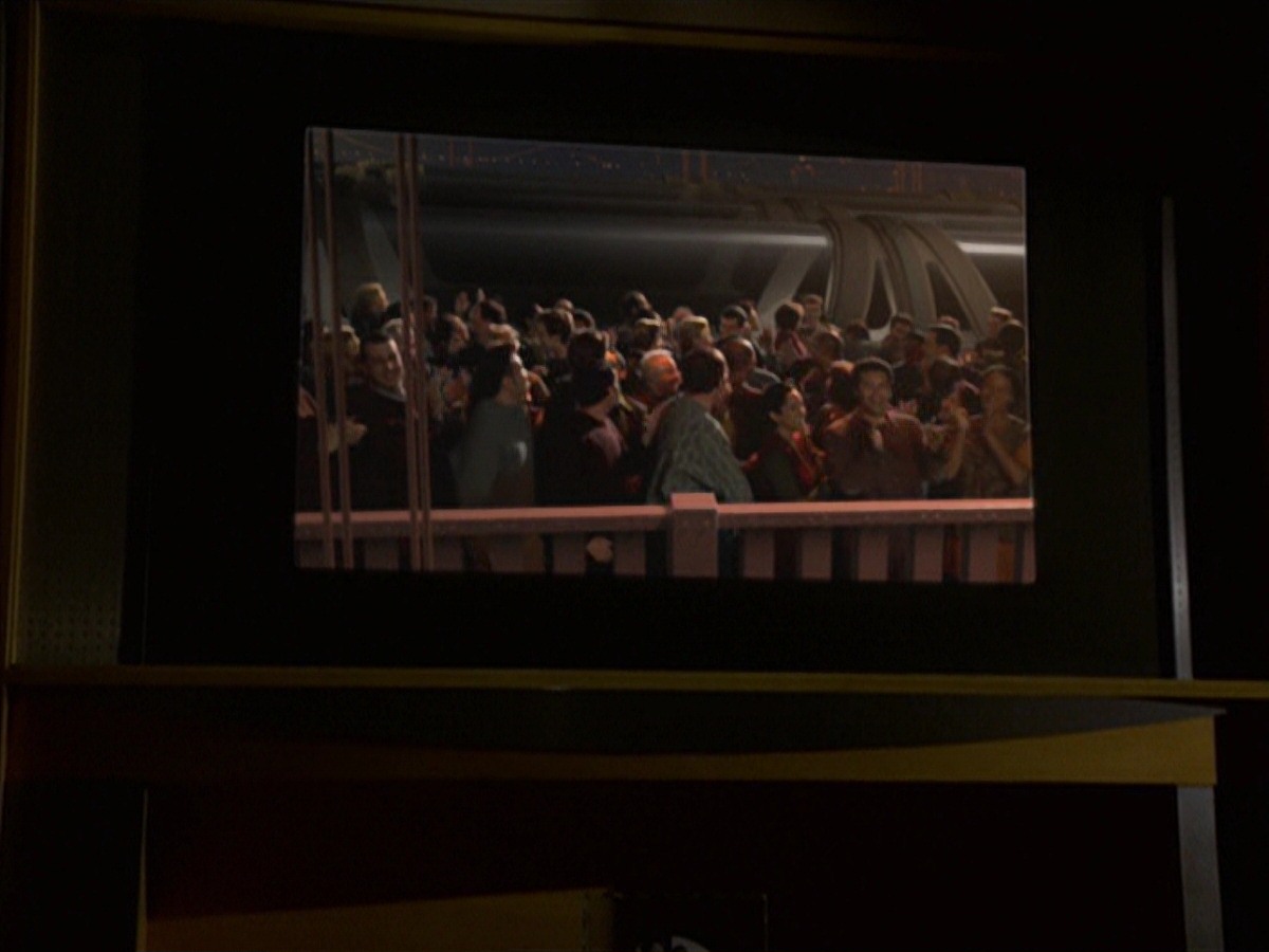 extant_StarTrek_VOY_7x25_7x26-Endgame_0042.jpg