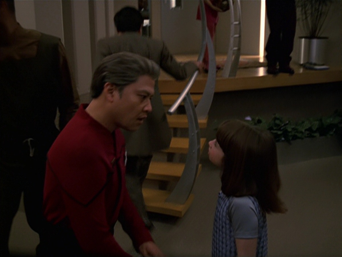 extant_StarTrek_VOY_7x25_7x26-Endgame_0252.jpg