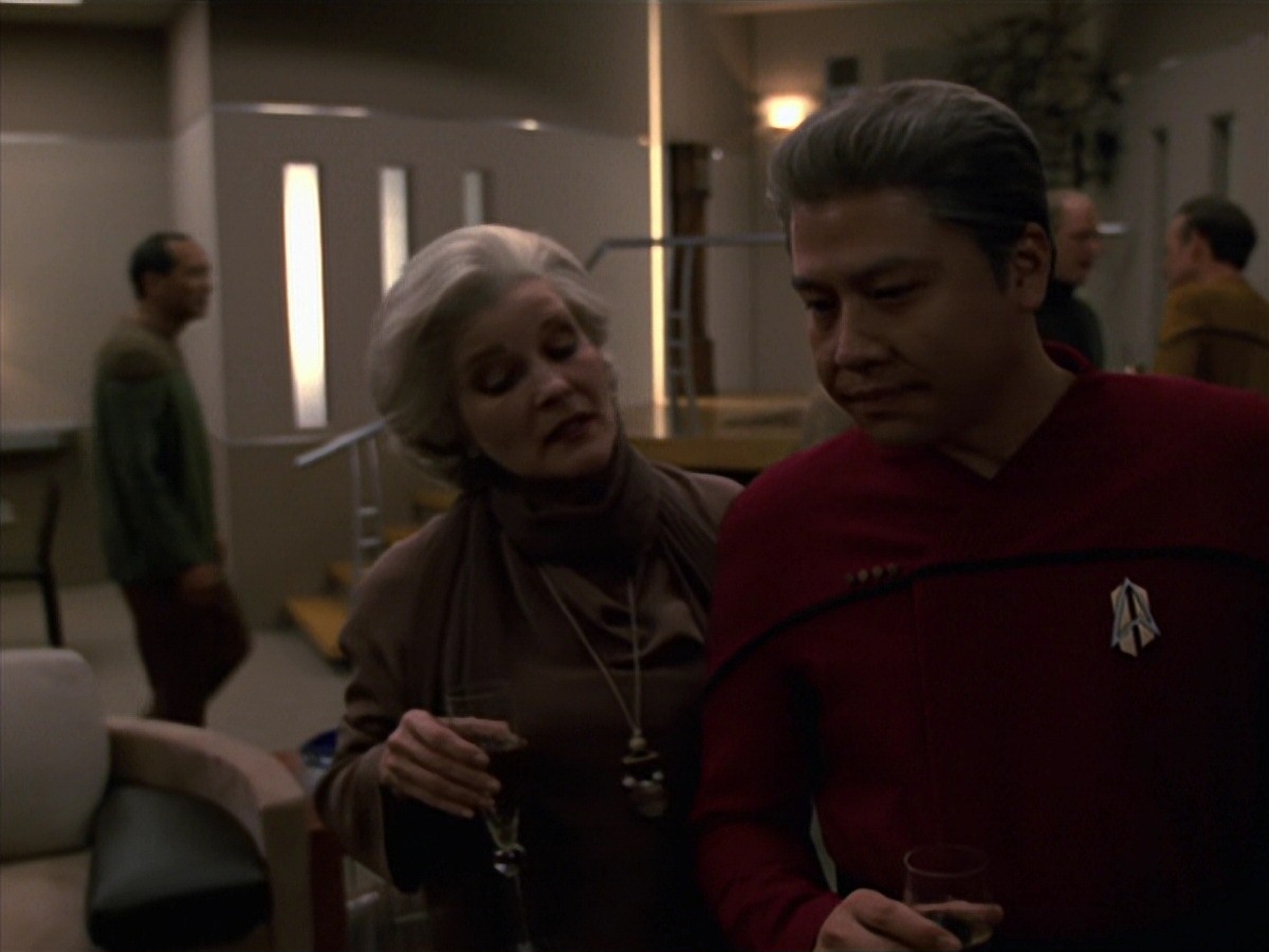 extant_StarTrek_VOY_7x25_7x26-Endgame_0313.jpg
