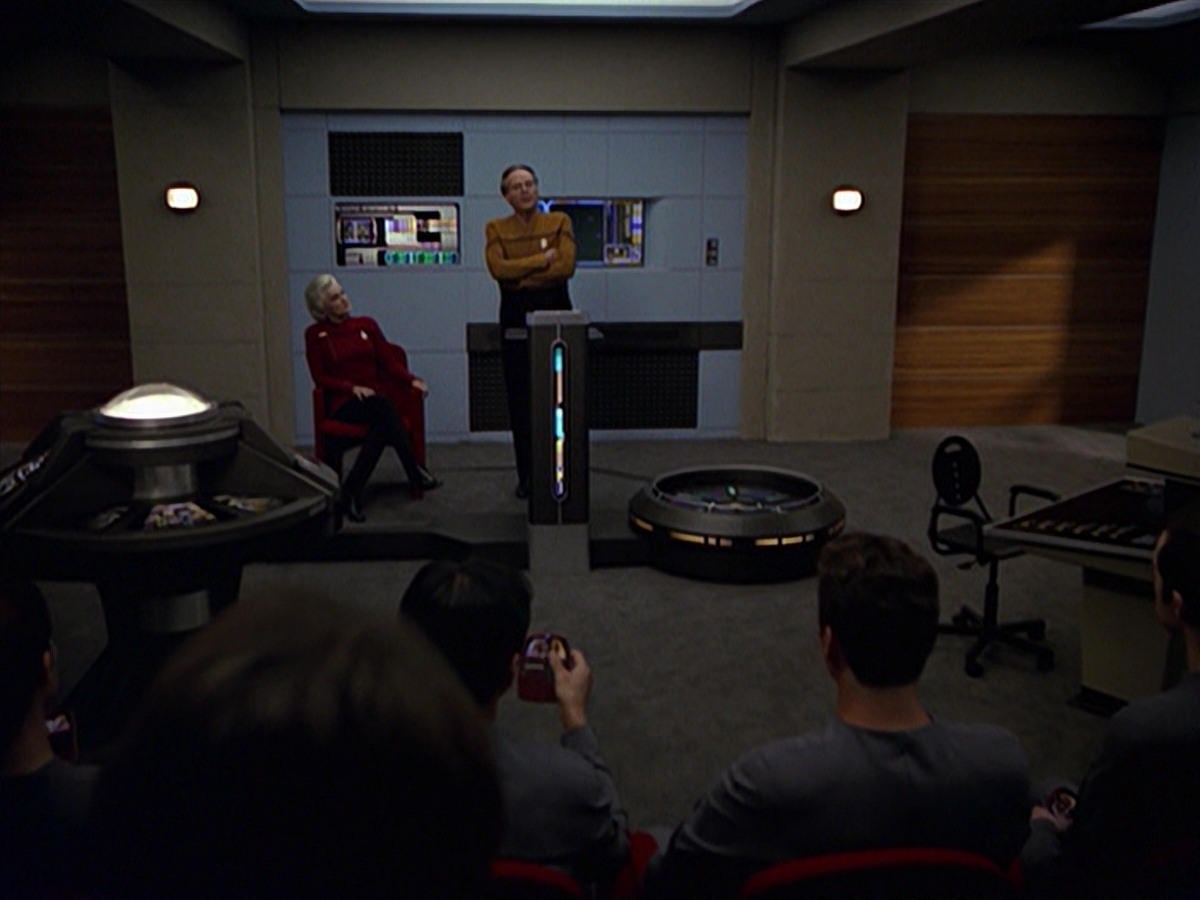 extant_StarTrek_VOY_7x25_7x26-Endgame_0546.jpg