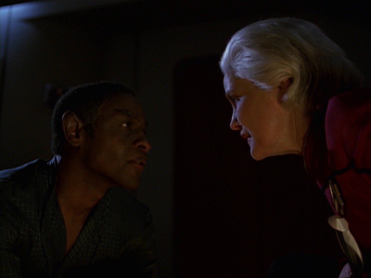 extant_StarTrek_VOY_7x25_7x26-Endgame_0791.jpg