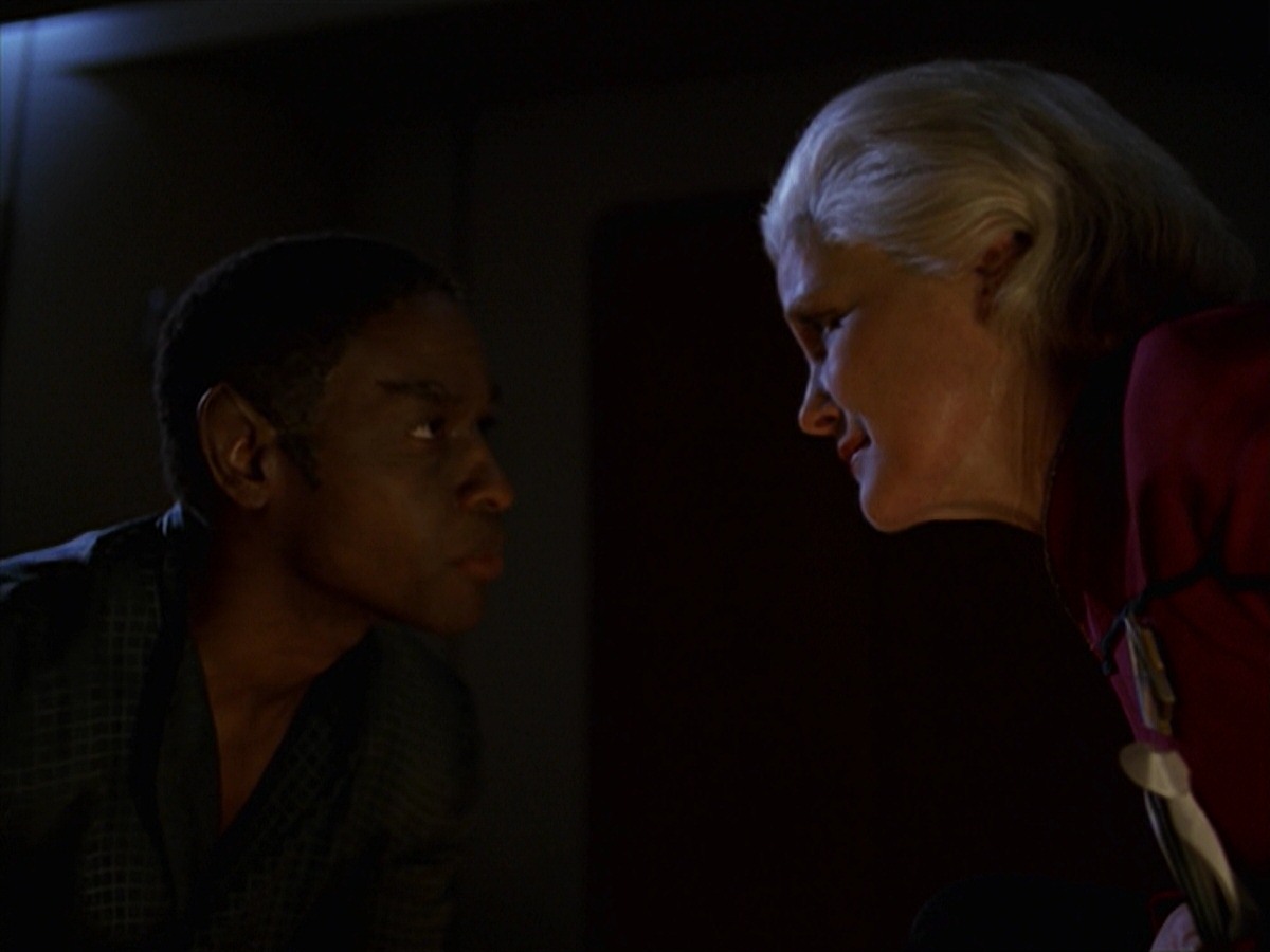 extant_StarTrek_VOY_7x25_7x26-Endgame_0809.jpg