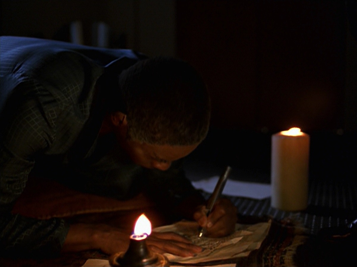 extant_StarTrek_VOY_7x25_7x26-Endgame_0814.jpg