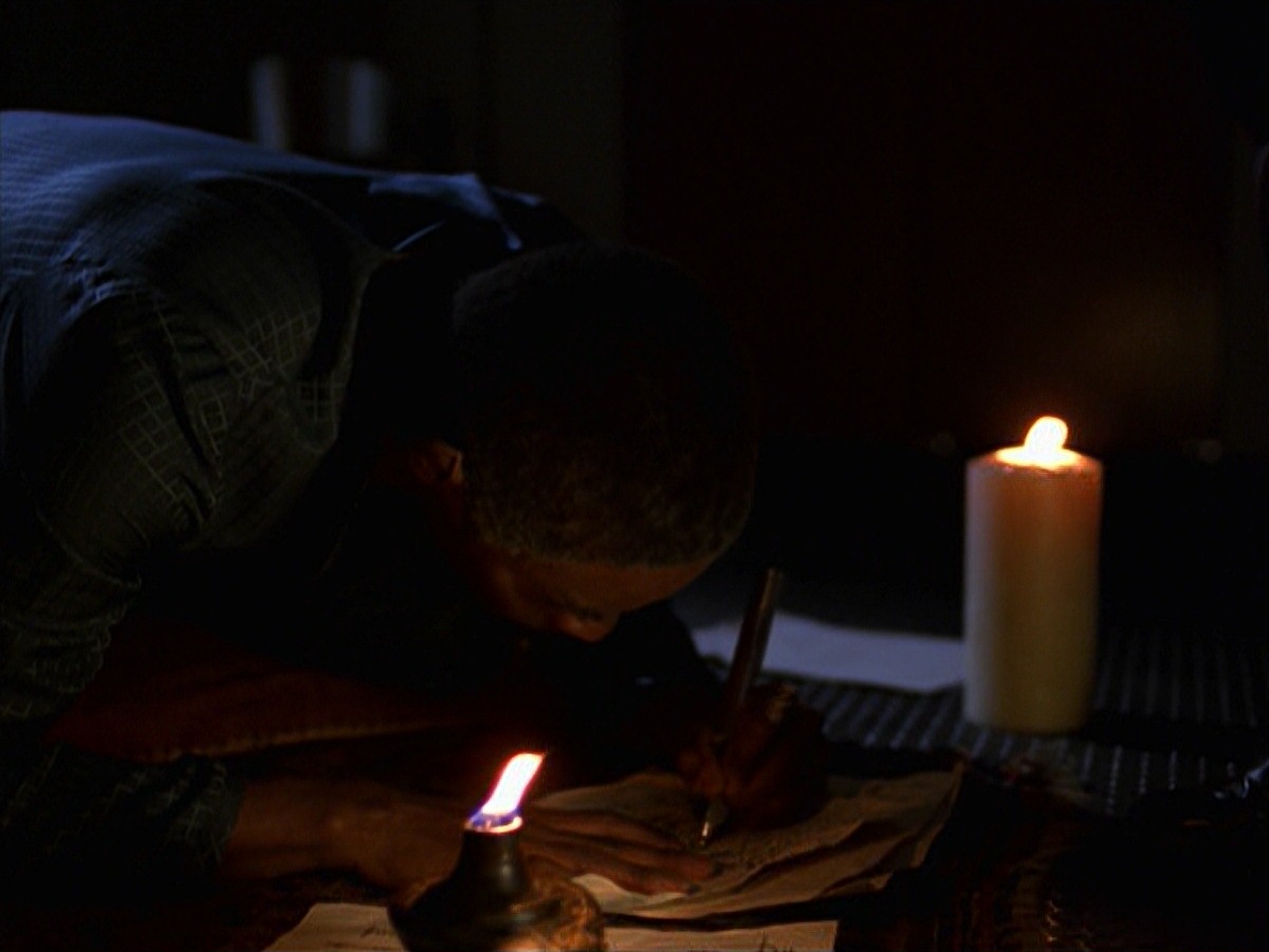 extant_StarTrek_VOY_7x25_7x26-Endgame_0815.jpg