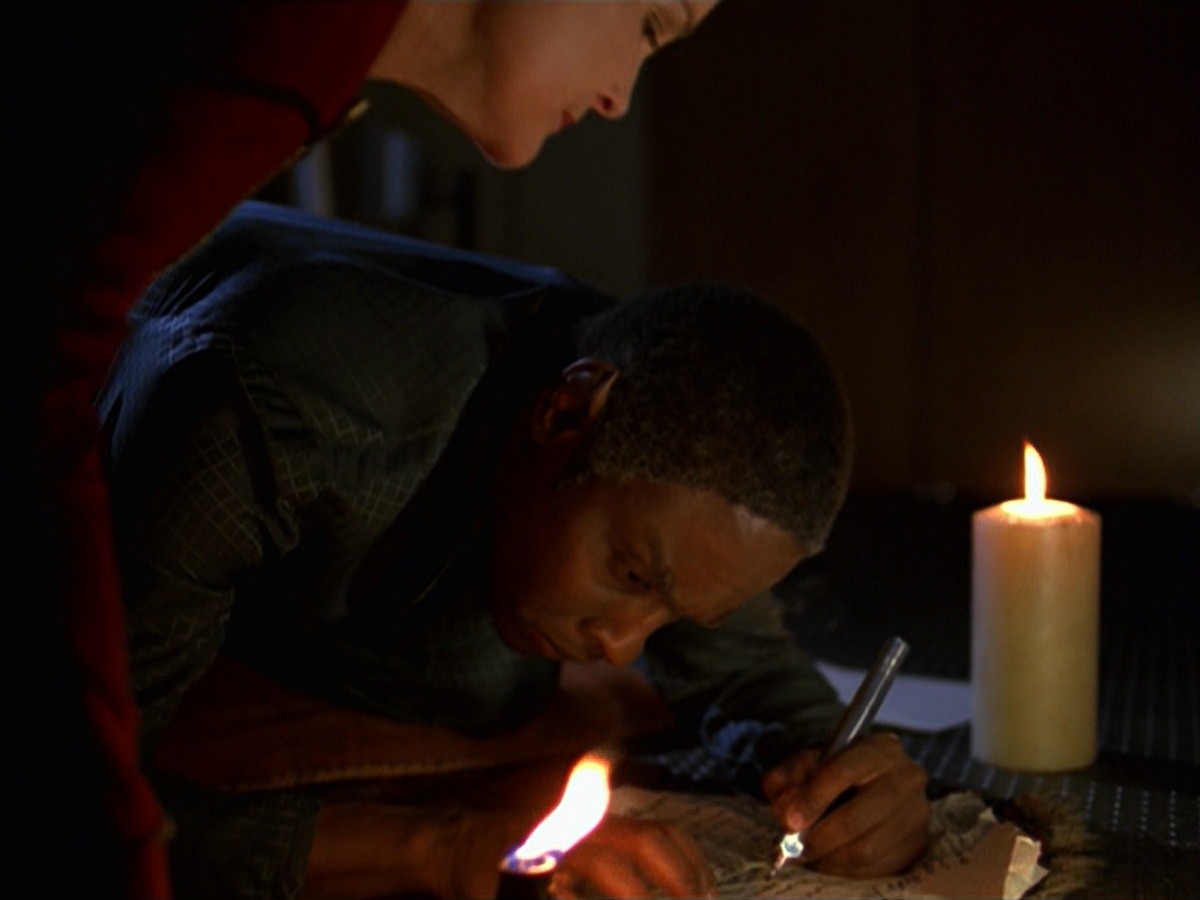 extant_StarTrek_VOY_7x25_7x26-Endgame_0939.jpg