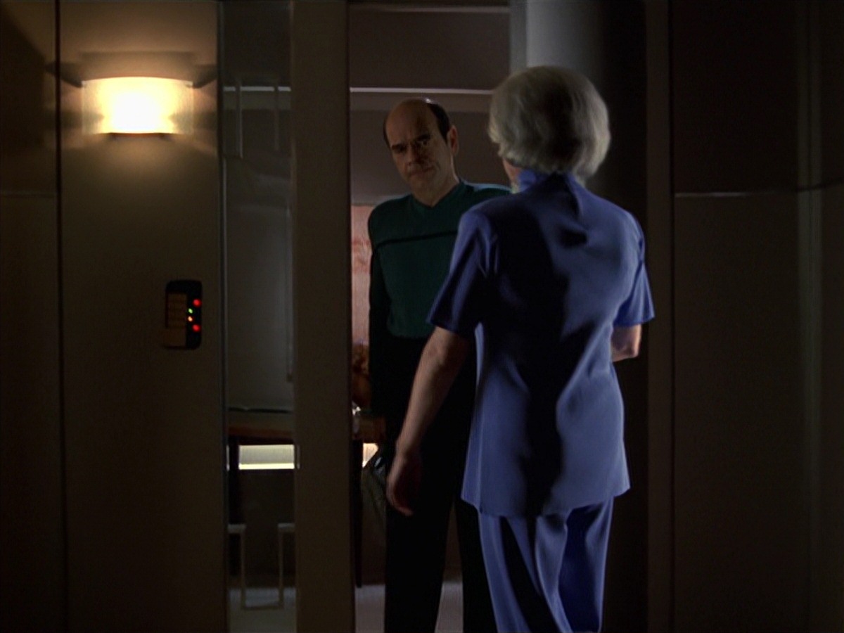 extant_StarTrek_VOY_7x25_7x26-Endgame_0995.jpg