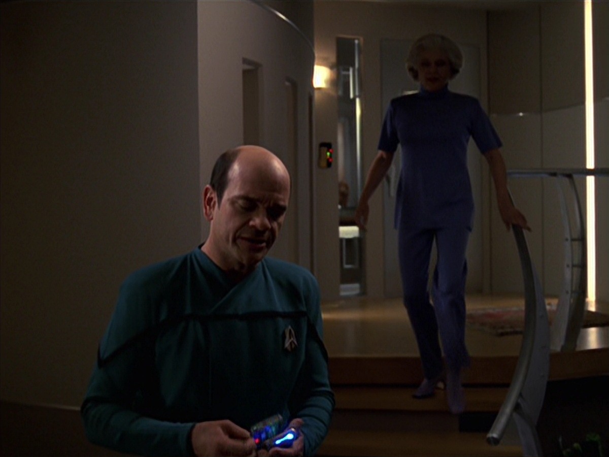 extant_StarTrek_VOY_7x25_7x26-Endgame_1005.jpg