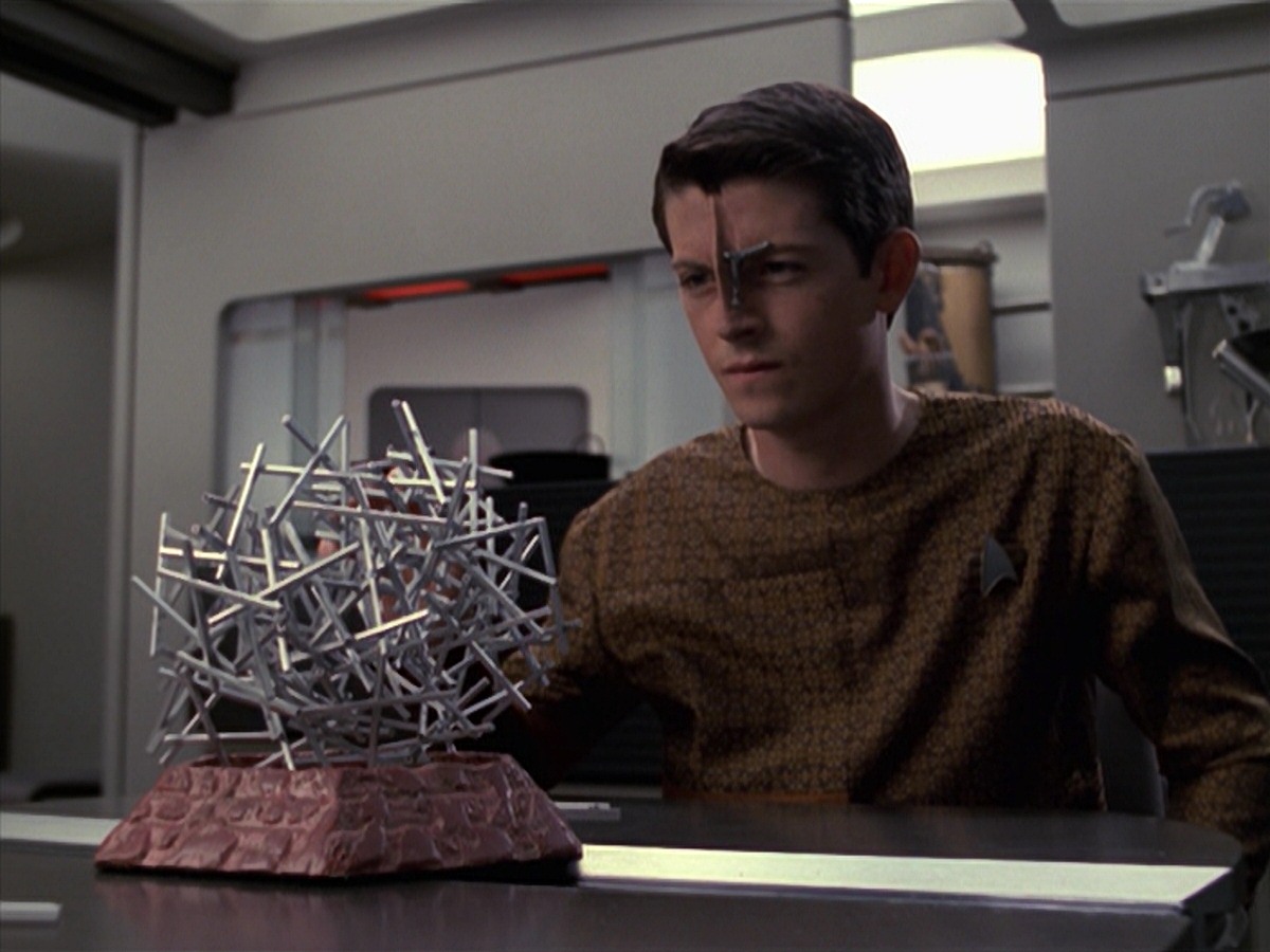 extant_StarTrek_VOY_7x25_7x26-Endgame_1534.jpg