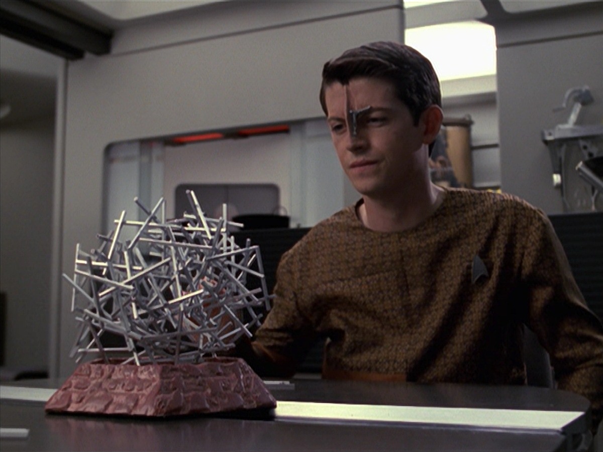 extant_StarTrek_VOY_7x25_7x26-Endgame_1535.jpg