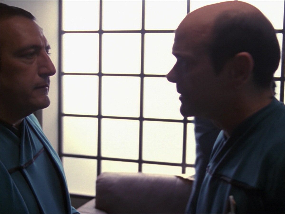extant_StarTrek_VOY_7x25_7x26-Endgame_1880.jpg