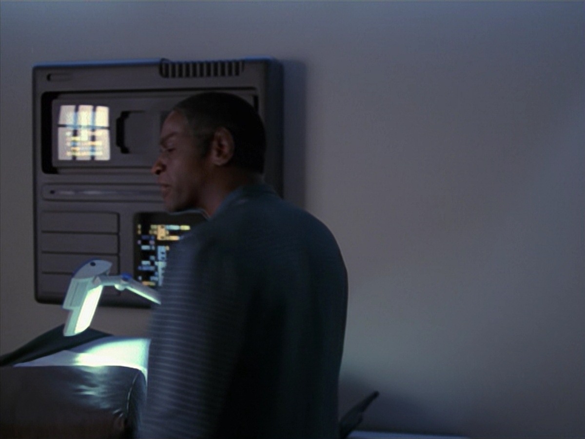 extant_StarTrek_VOY_7x25_7x26-Endgame_1890.jpg