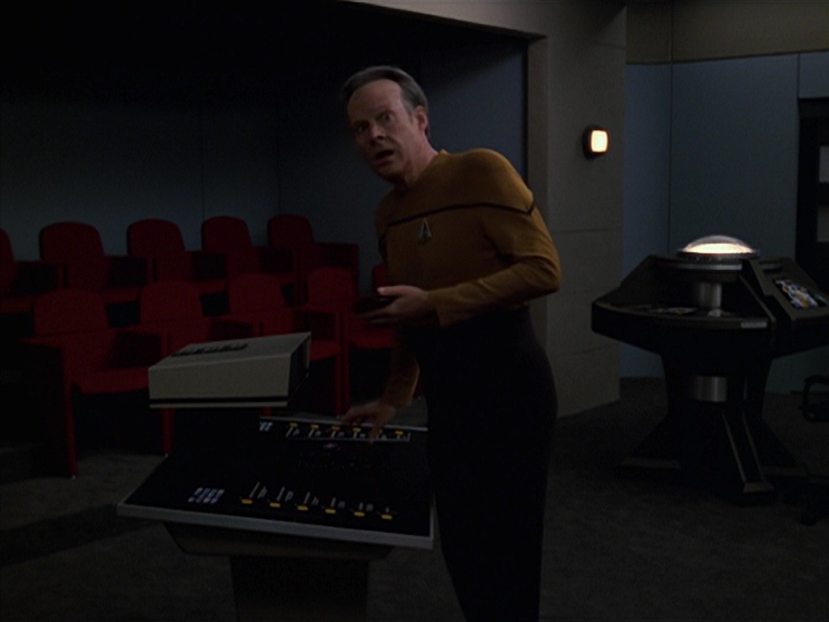 extant_StarTrek_VOY_7x25_7x26-Endgame_1966.jpg