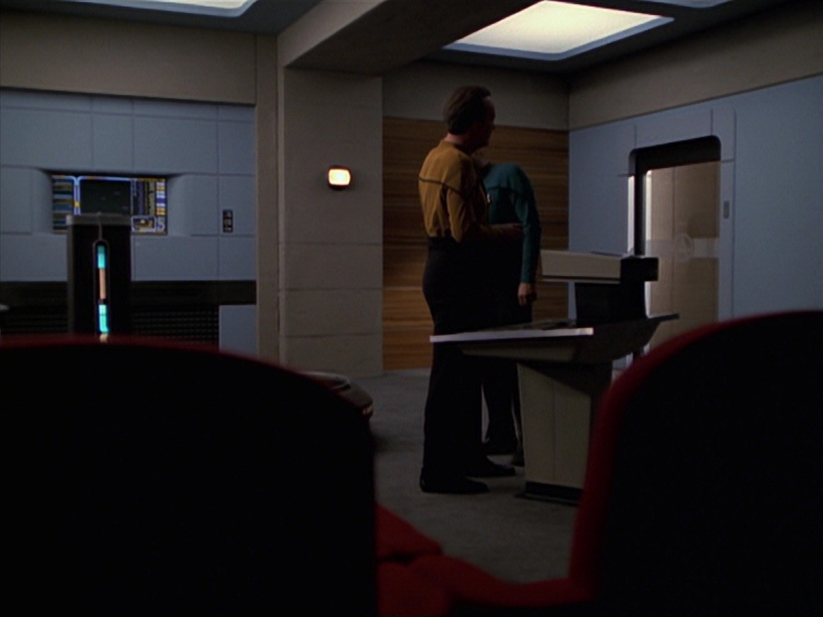 extant_StarTrek_VOY_7x25_7x26-Endgame_2053.jpg