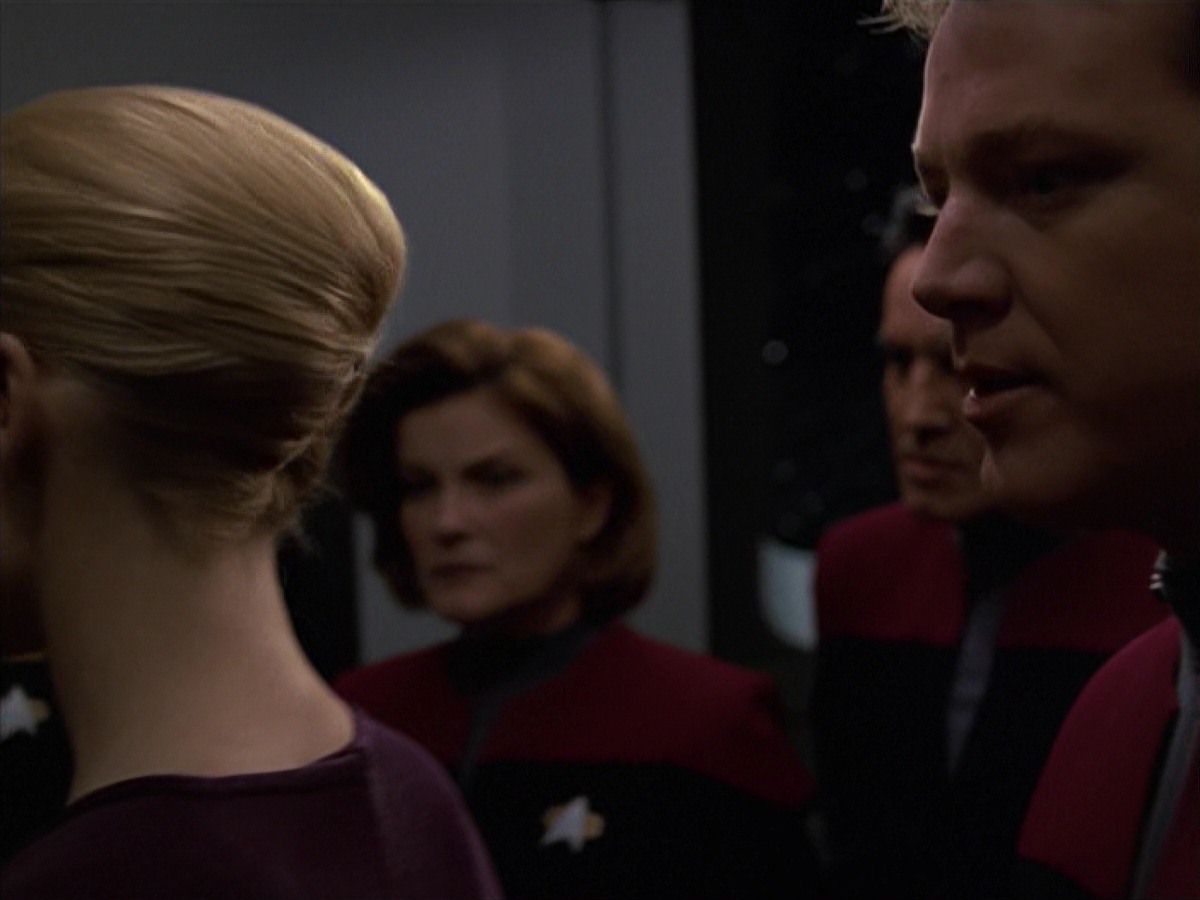 extant_StarTrek_VOY_7x25_7x26-Endgame_2517.jpg
