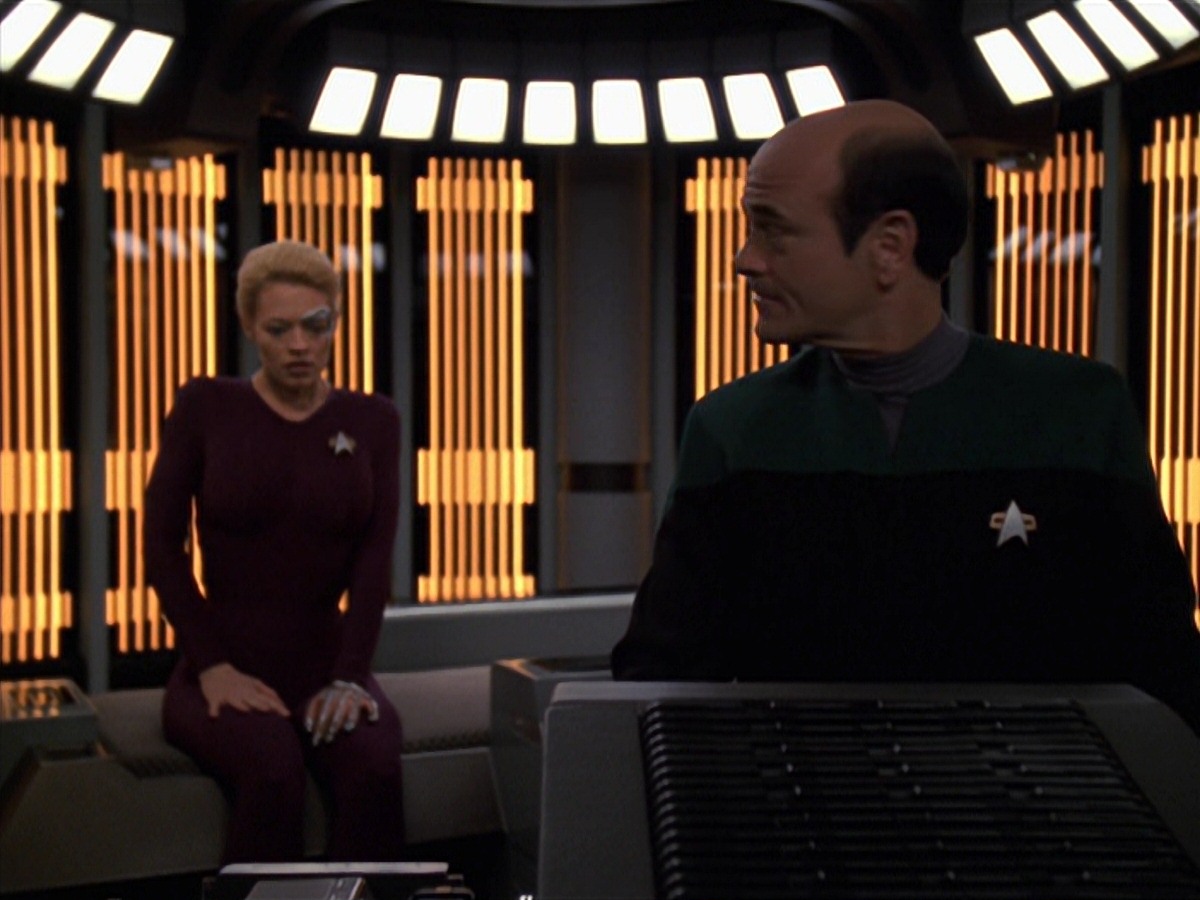 extant_StarTrek_VOY_7x25_7x26-Endgame_2724.jpg