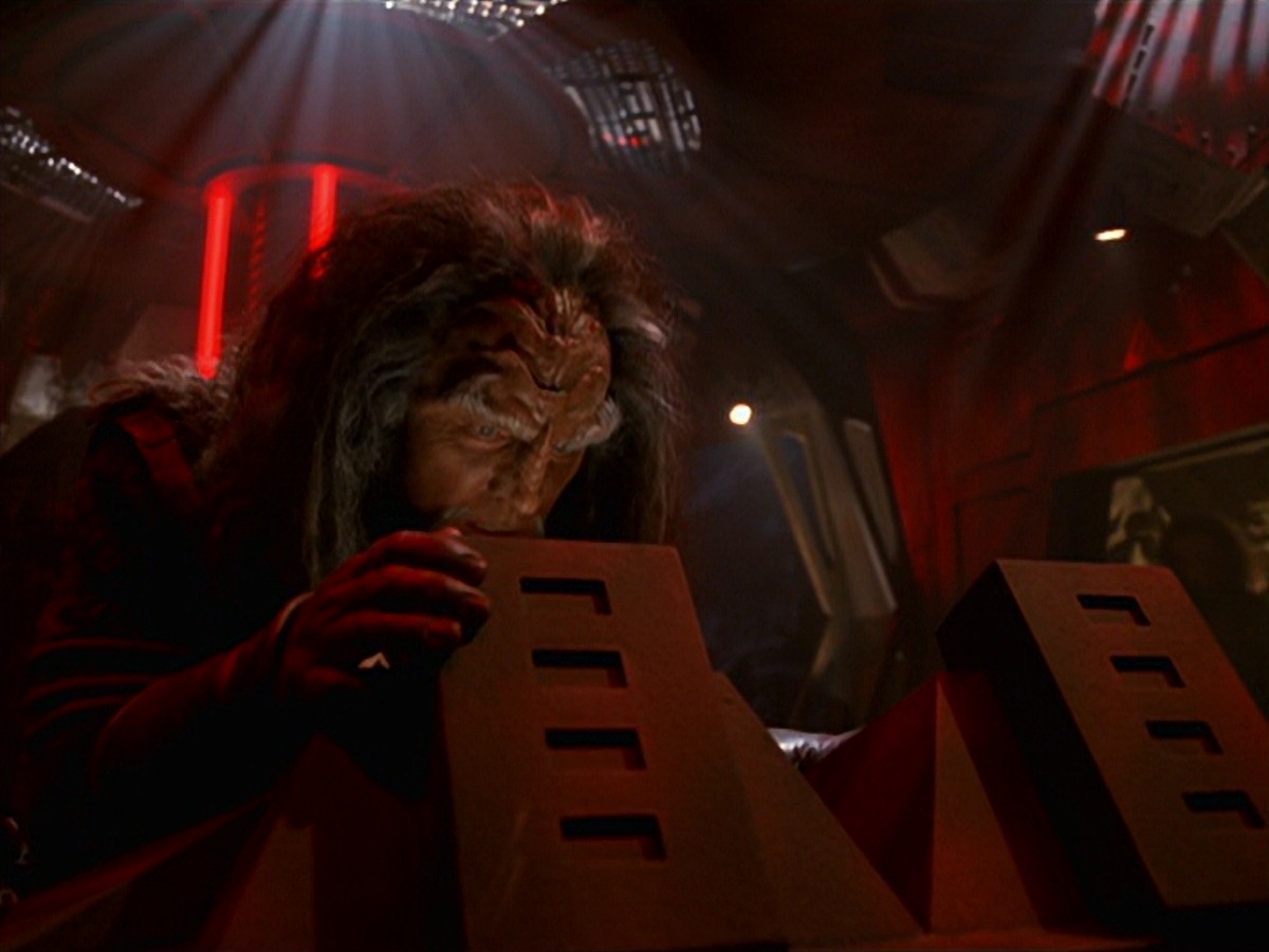extant_StarTrek_VOY_7x25_7x26-Endgame_2862.jpg