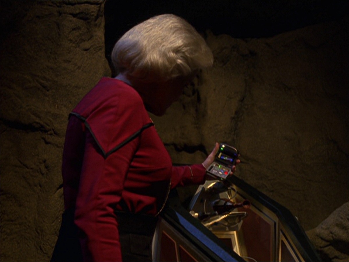 extant_StarTrek_VOY_7x25_7x26-Endgame_2945.jpg
