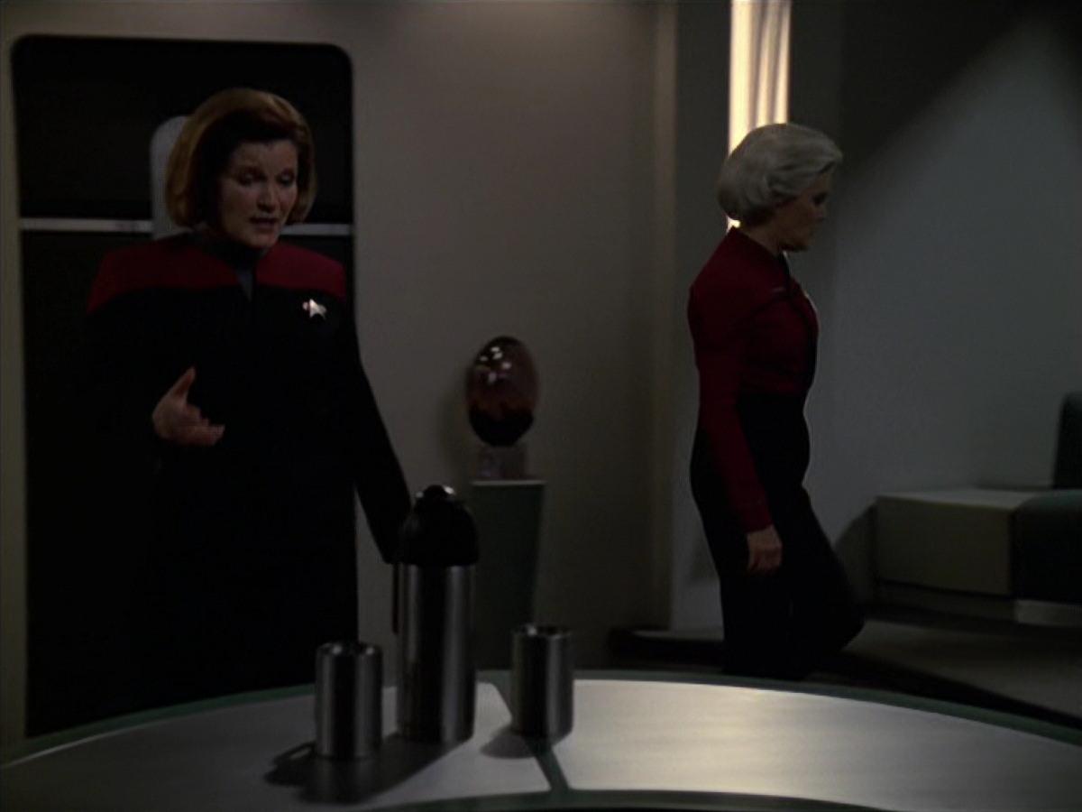extant_StarTrek_VOY_7x25_7x26-Endgame_3732.jpg
