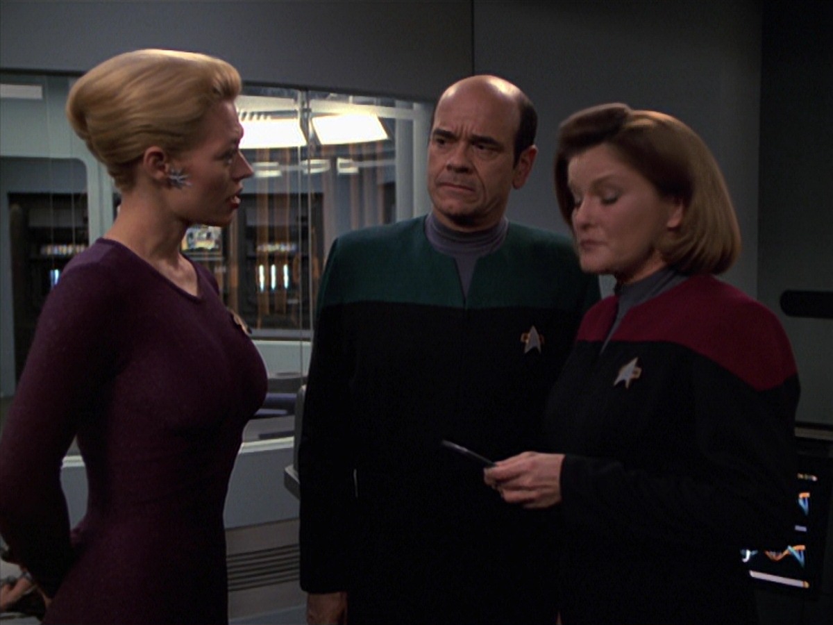 extant_StarTrek_VOY_7x25_7x26-Endgame_4116.jpg