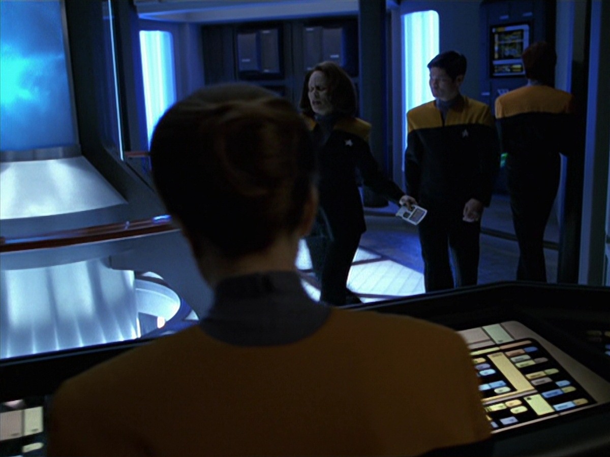 extant_StarTrek_VOY_7x25_7x26-Endgame_4611.jpg