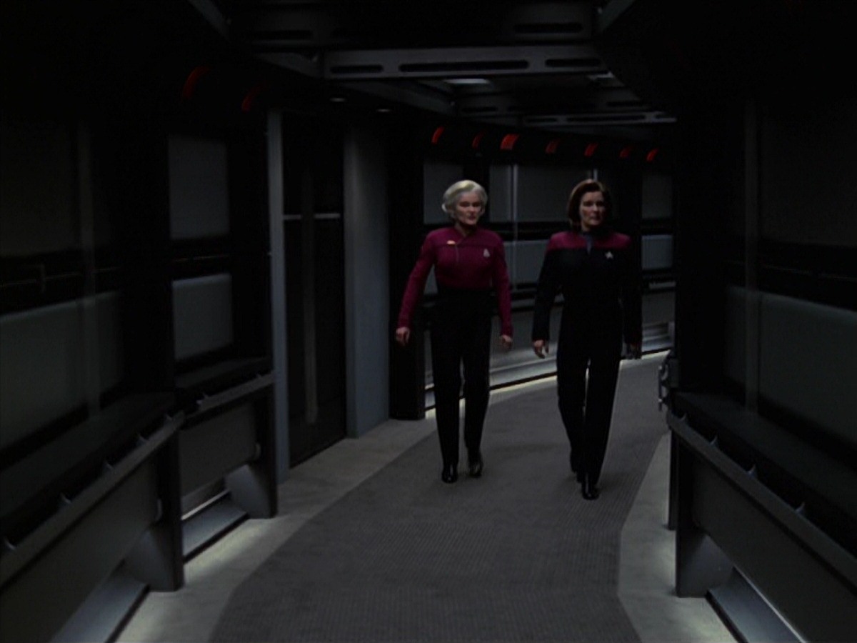 extant_StarTrek_VOY_7x25_7x26-Endgame_5145.jpg