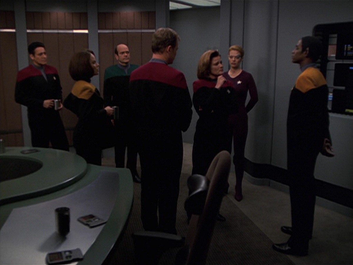 extant_StarTrek_VOY_7x25_7x26-Endgame_5563.jpg