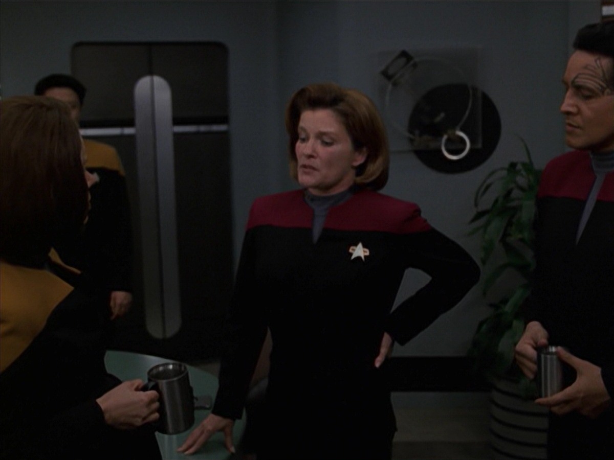extant_StarTrek_VOY_7x25_7x26-Endgame_5577.jpg