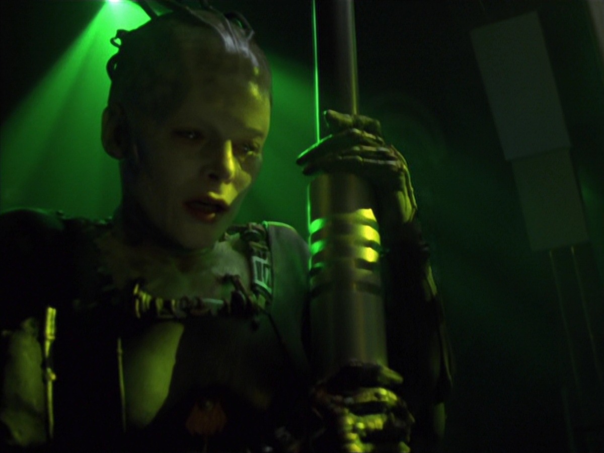 extant_StarTrek_VOY_7x25_7x26-Endgame_6720.jpg