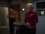 extant_StarTrek_VOY_7x25_7x26-Endgame_0646.jpg