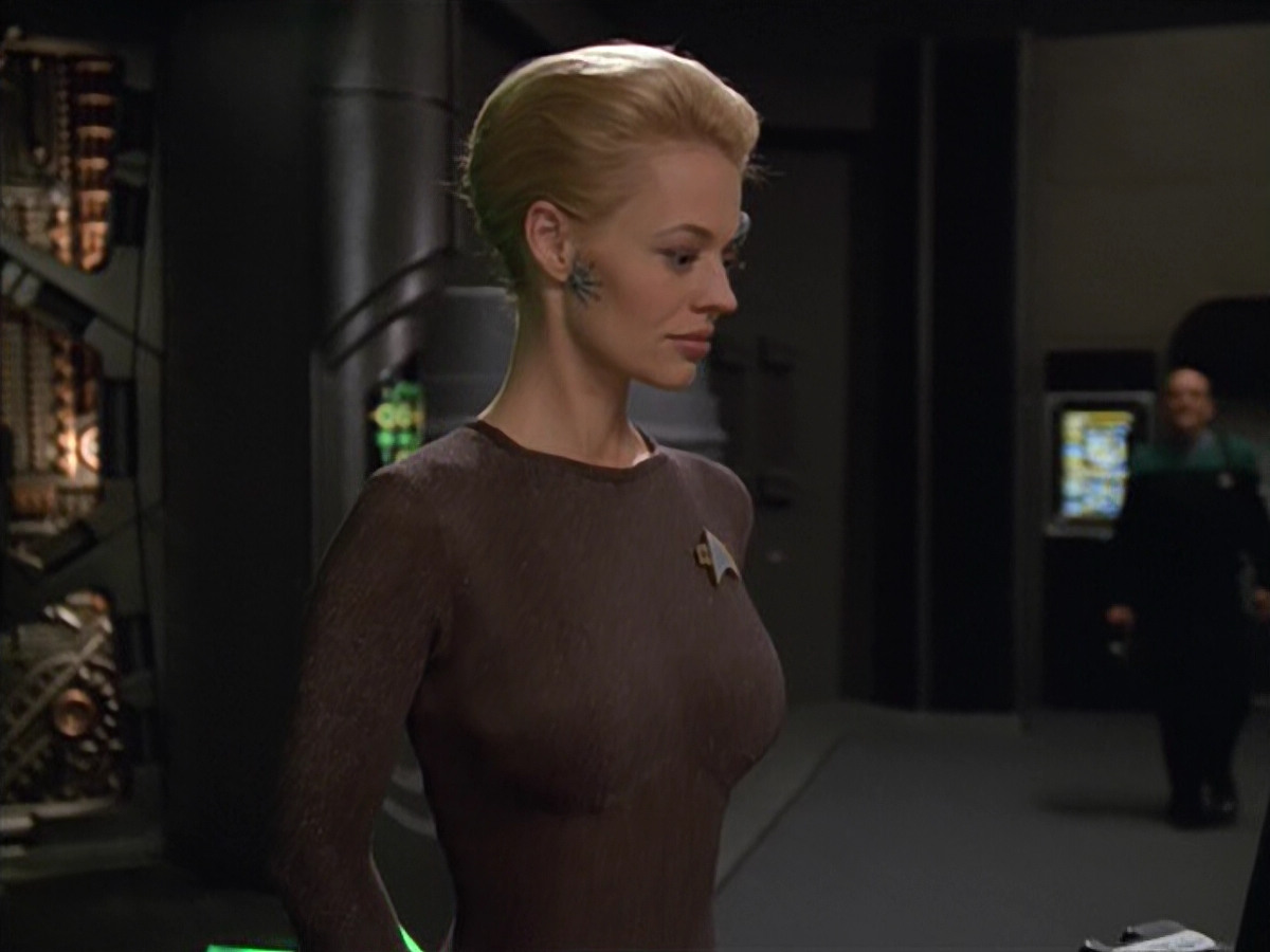 extant_StarTrek_VOY_5x02-Drone_00028.jpg