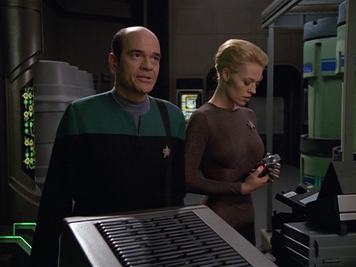 extant_StarTrek_VOY_5x02-Drone_00040.jpg