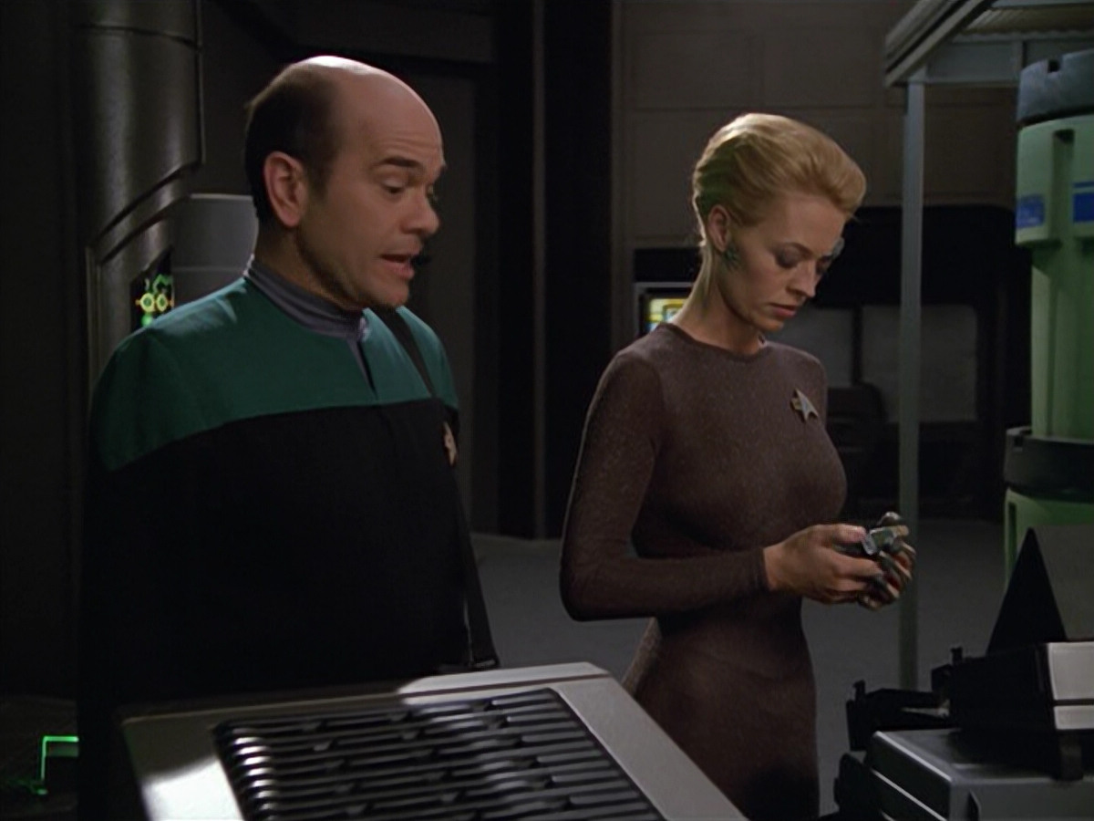 extant_StarTrek_VOY_5x02-Drone_00044.jpg