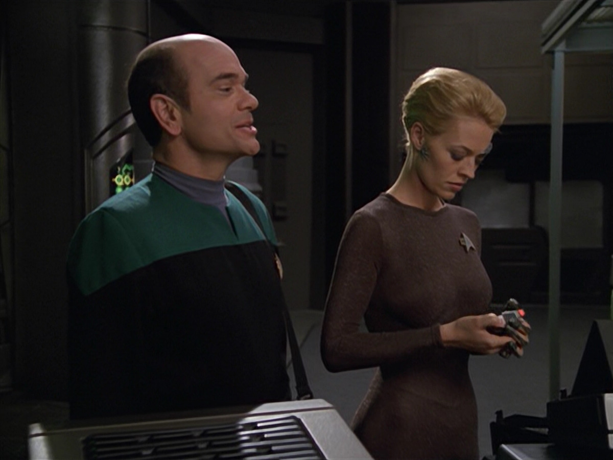 extant_StarTrek_VOY_5x02-Drone_00047.jpg