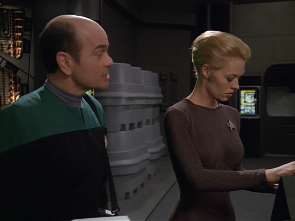 extant_StarTrek_VOY_5x02-Drone_00053.jpg